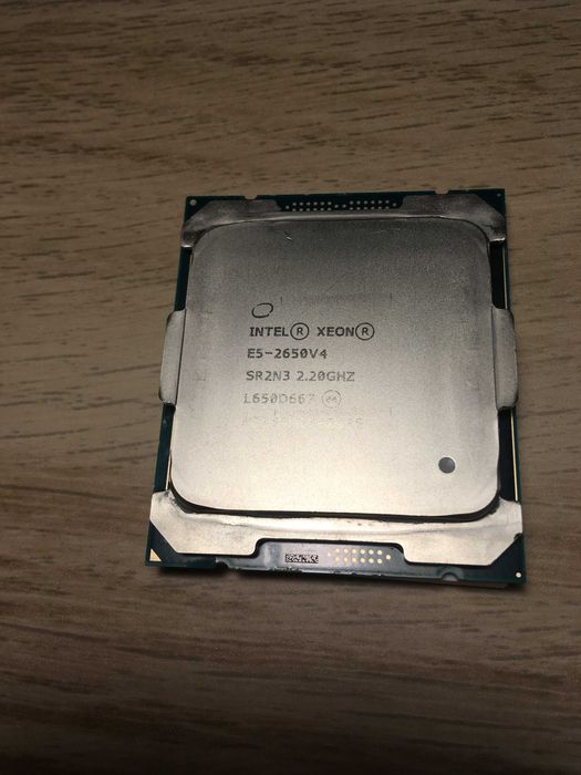 Intel Xeon 2650v4 com 2 dias de uso