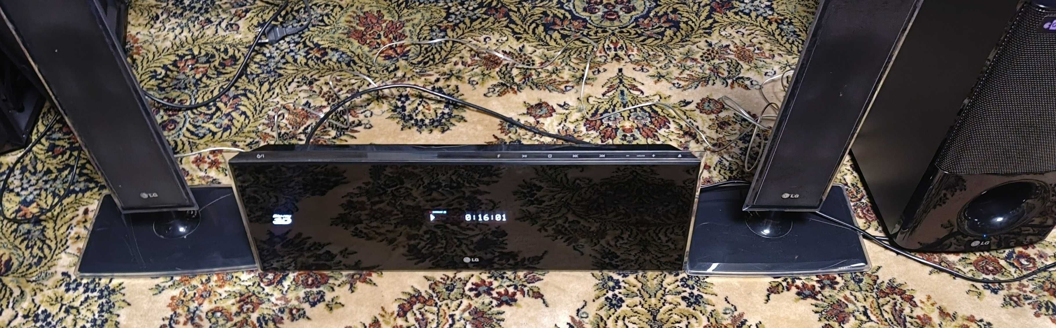 Zestaw kina LG HX995DF z bezprzewodowym subwooferem