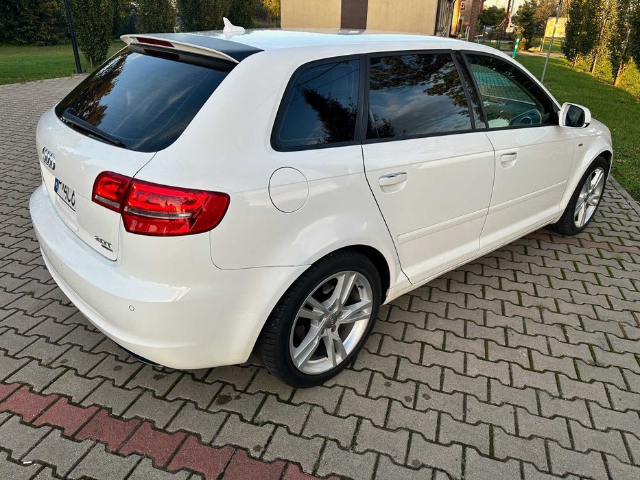 Audi A3 2.0 Turbo 8P S-line Quattro Bose 2012 Białe czarne skóry 4x4