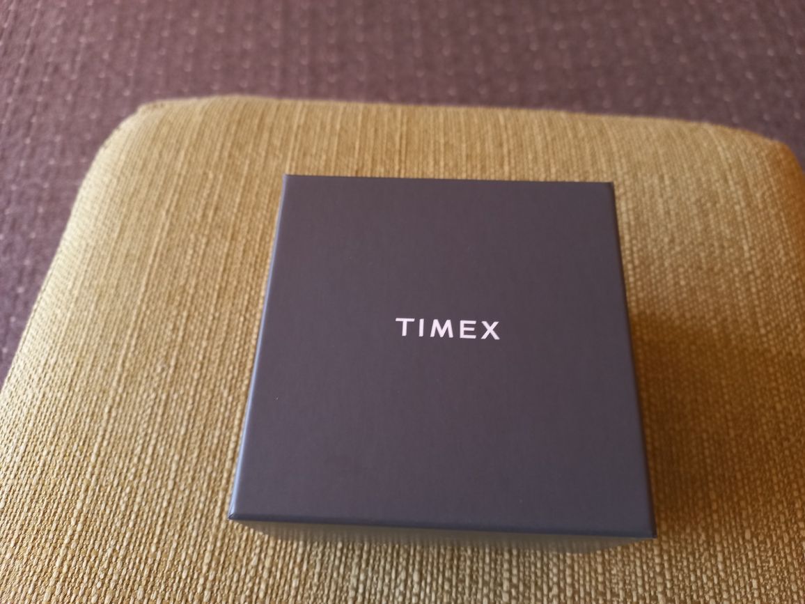 Zegarek Timex Q Three Time Zone Chronograph TW2V70000 + gratis