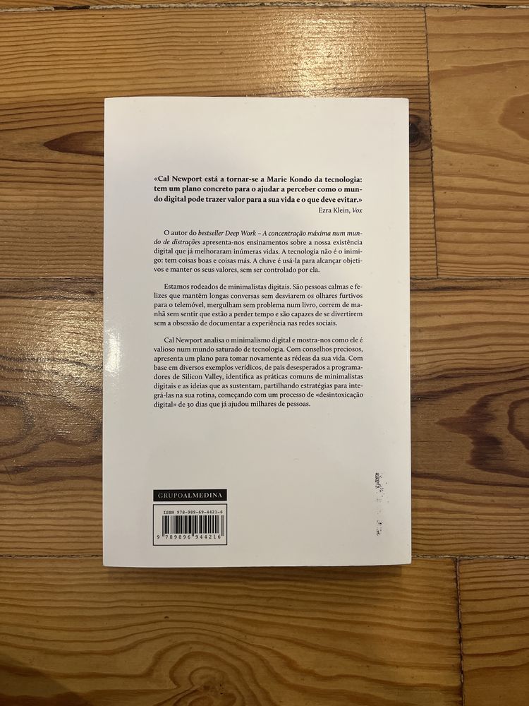 Livro Minimalismo Digital de Cal Newport