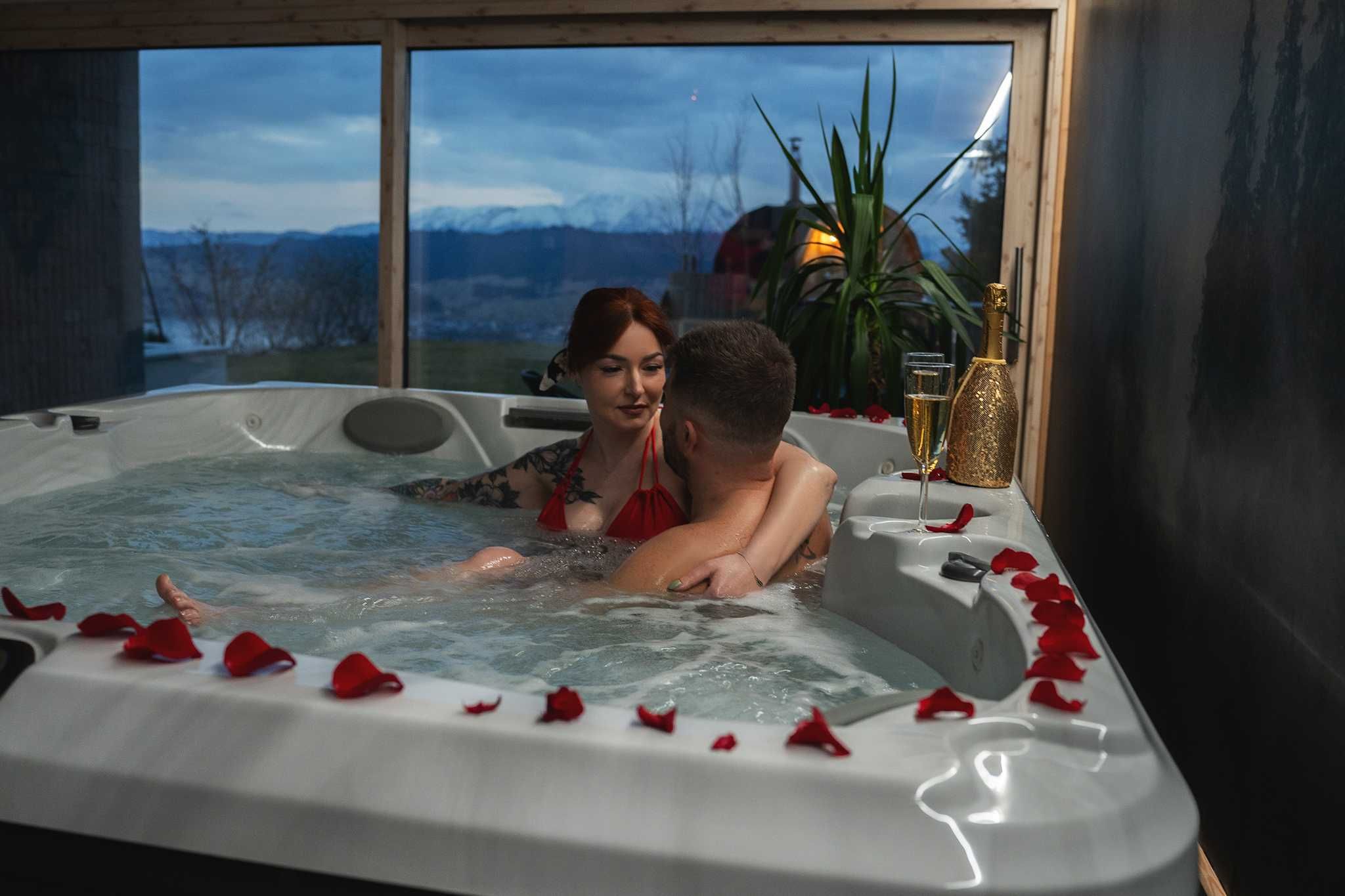 Domki z widokiem na Tatry,jezioro,prywatnym jacuzzi,balią,sauną,grotą