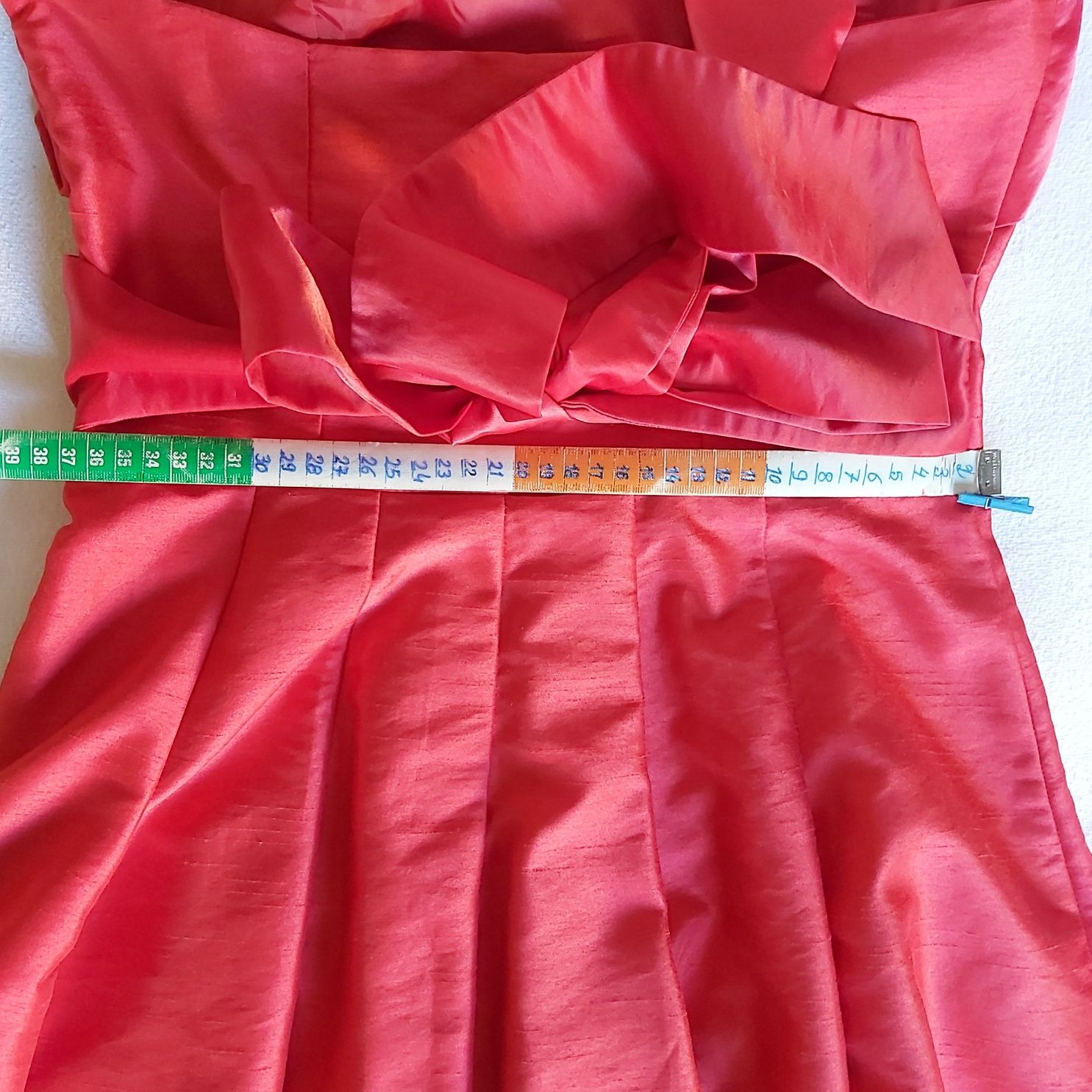 Vestido vermelho acetinados