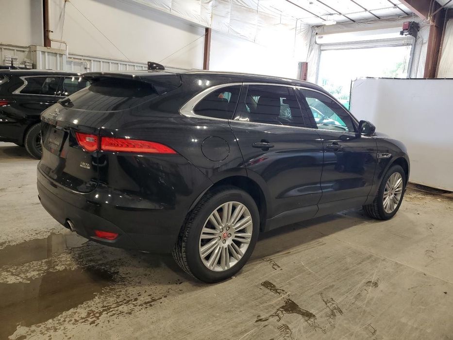 Jaguar F-PACE Portfolio, 2018
