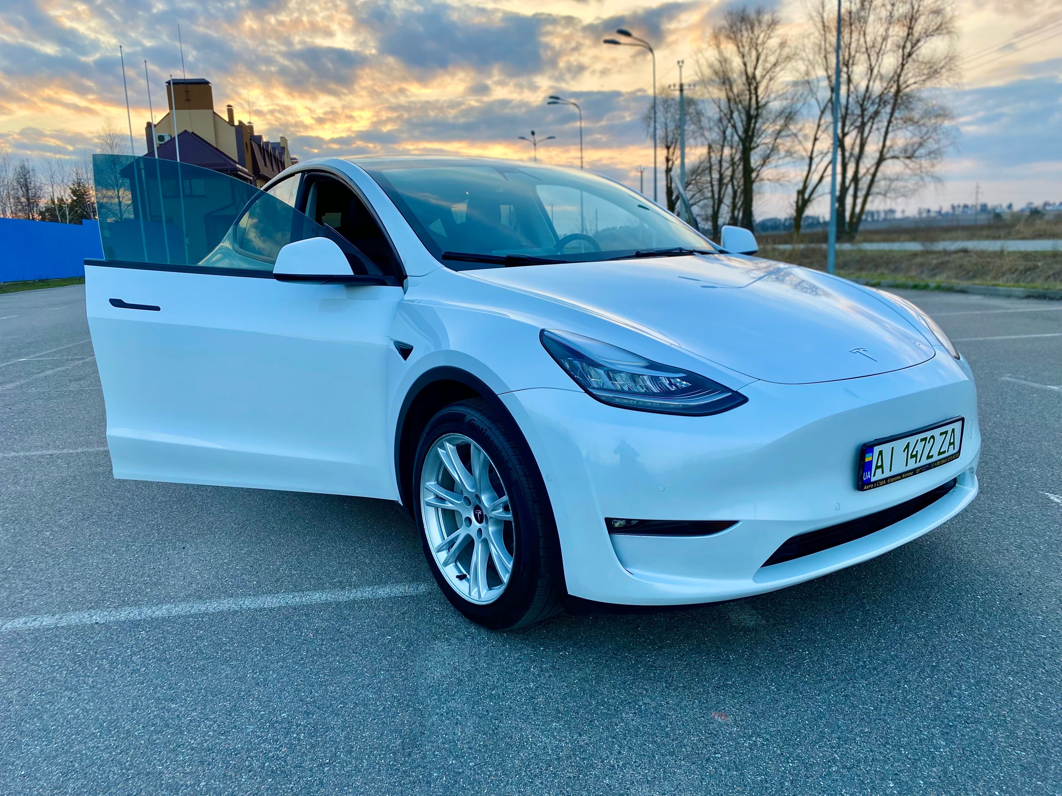 Tesla Model Y 2022 Long Range 80 kWh Dual Motor (534 к.c.) AWD 4x4