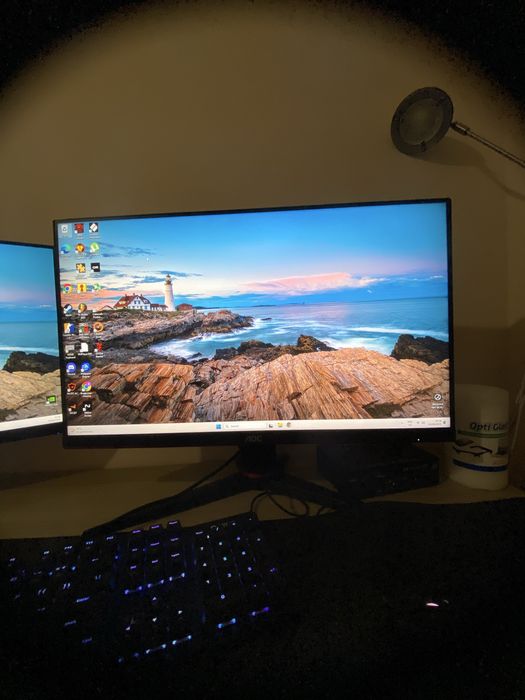 Sprzedam komputer gamingowy z pełnym zestawem + 2 monitory