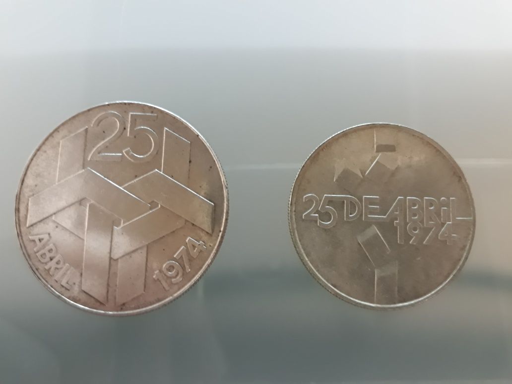 Moedas 250 e 100 Escudos Sèrie 25 de Abril 1974 (Prata)