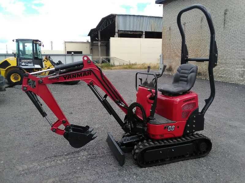 Minikoparka YANMAR SV08 z 2011 roku