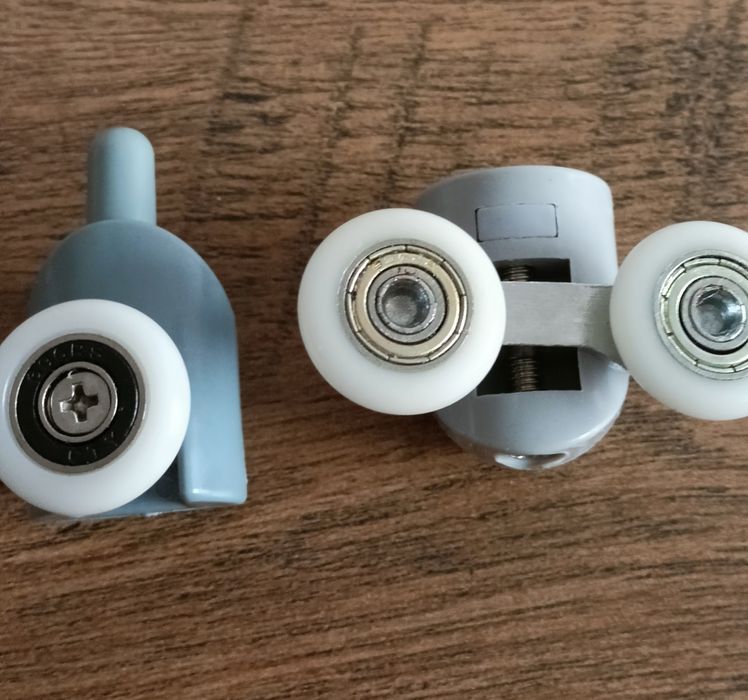 Rolki do kabiny prysznicowej półokrągłej dolne i górne.