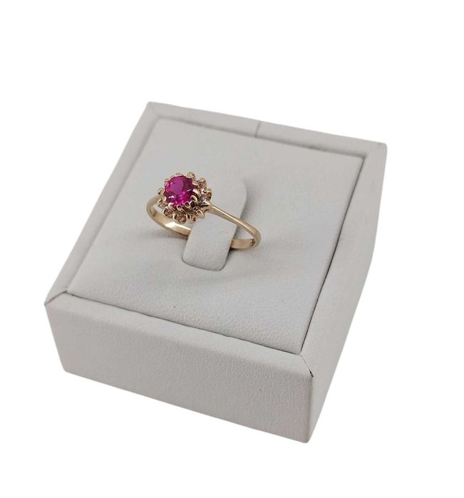 Złoty Pierścionek P. 585 W: 2,41G