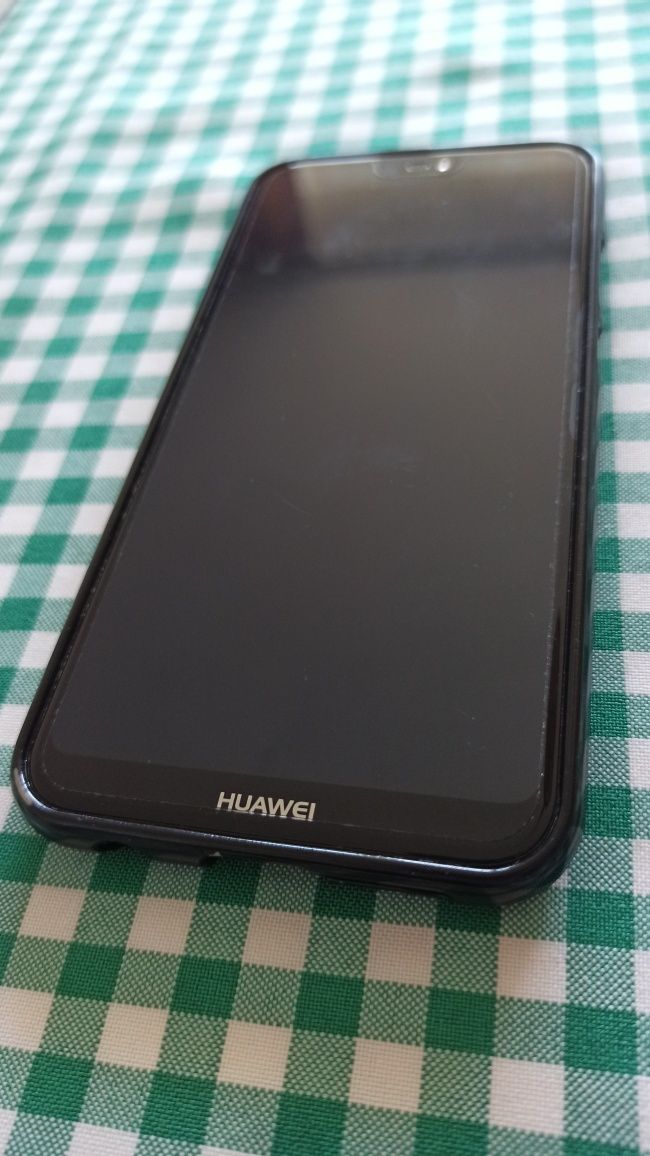Huawei P20 lite + etui Goospery czarny + ładowarka