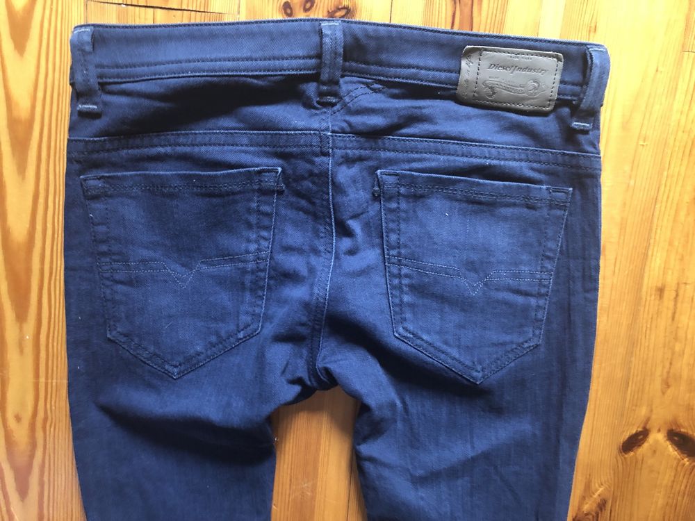 Diesel Thavar spodnie jeansowe rozmiar 30 stan bardzo dobry