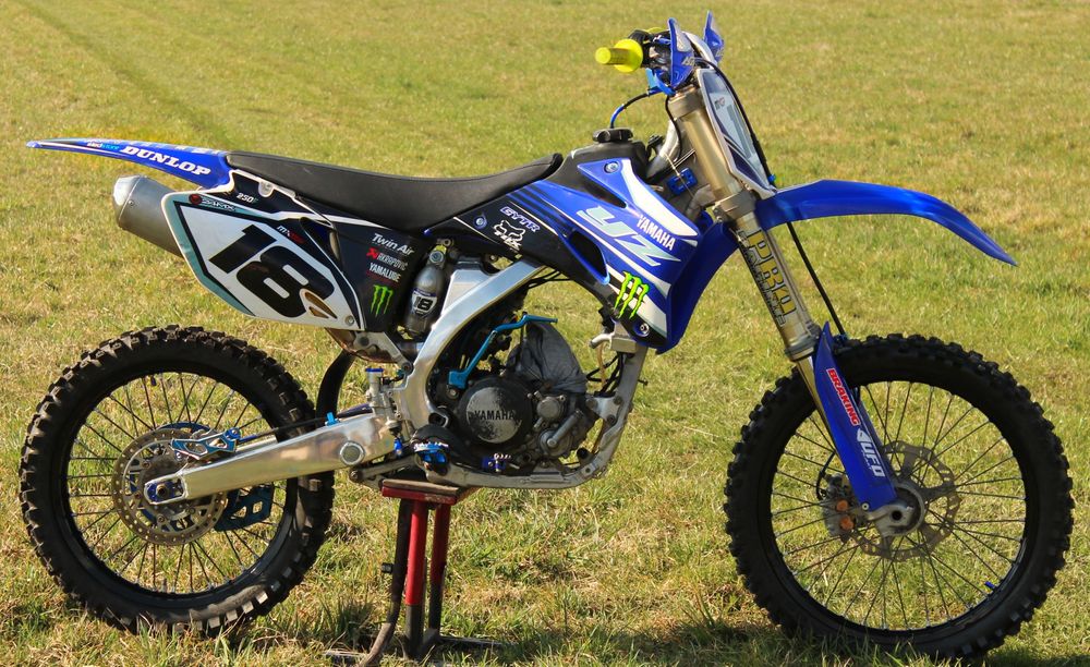 Yamaha YZF 250 Alu rama