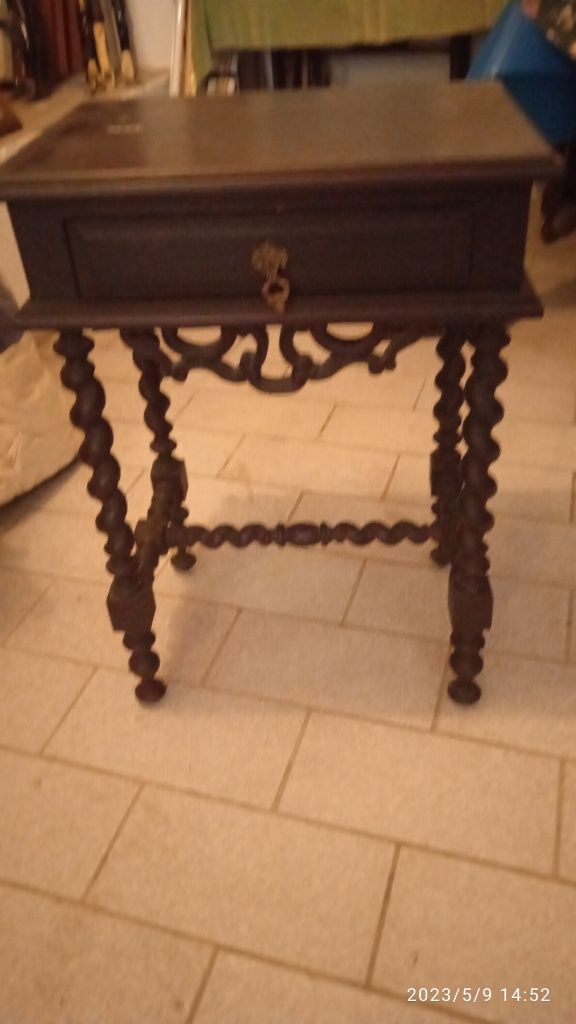 Mesa de cabeceira de quarto