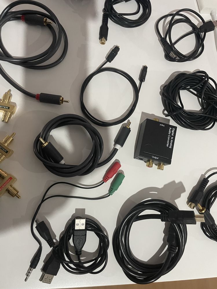 Kit de cabos e acessórios de som
