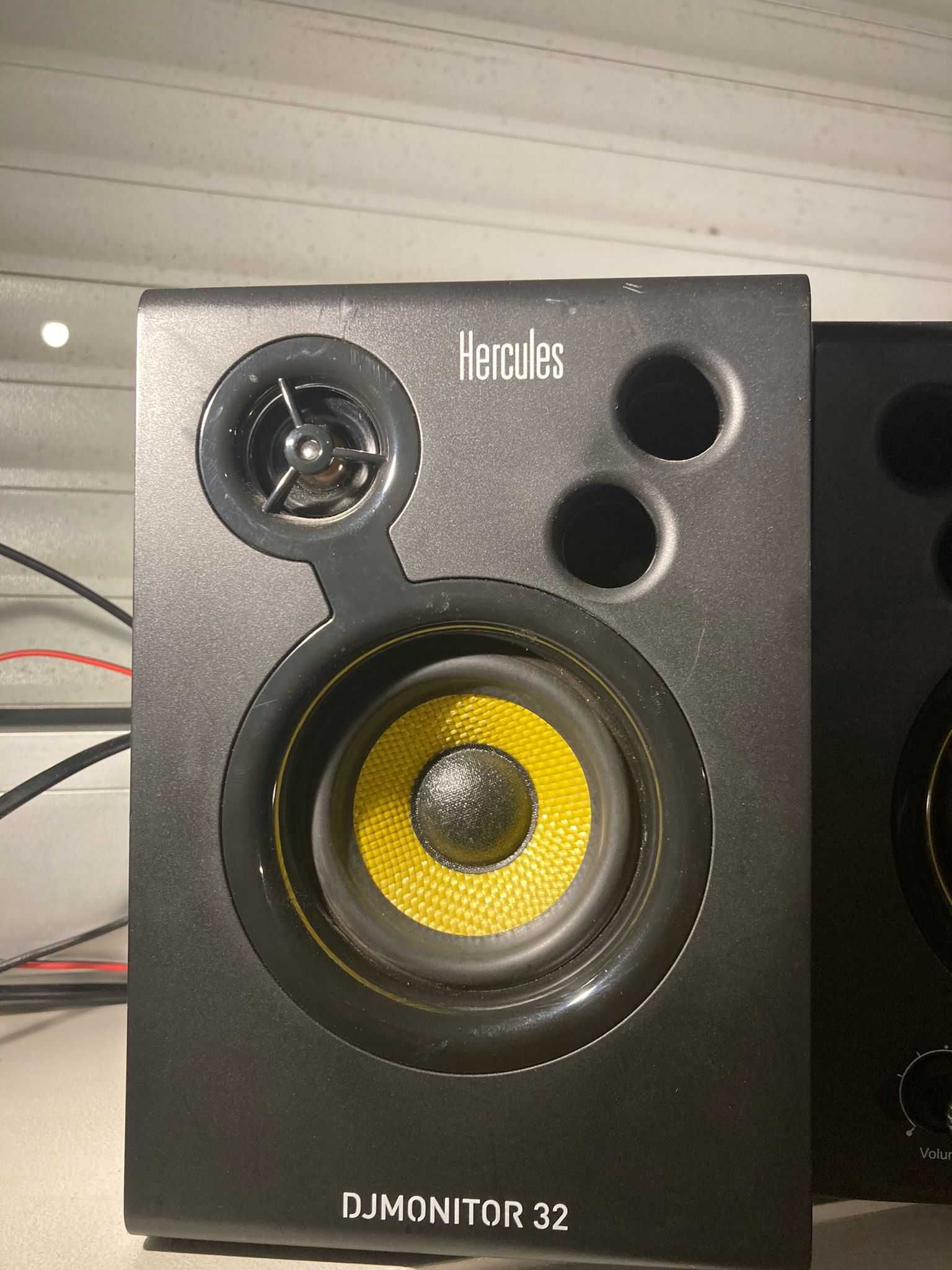 Colunas Hercules DJ MONITOR 32