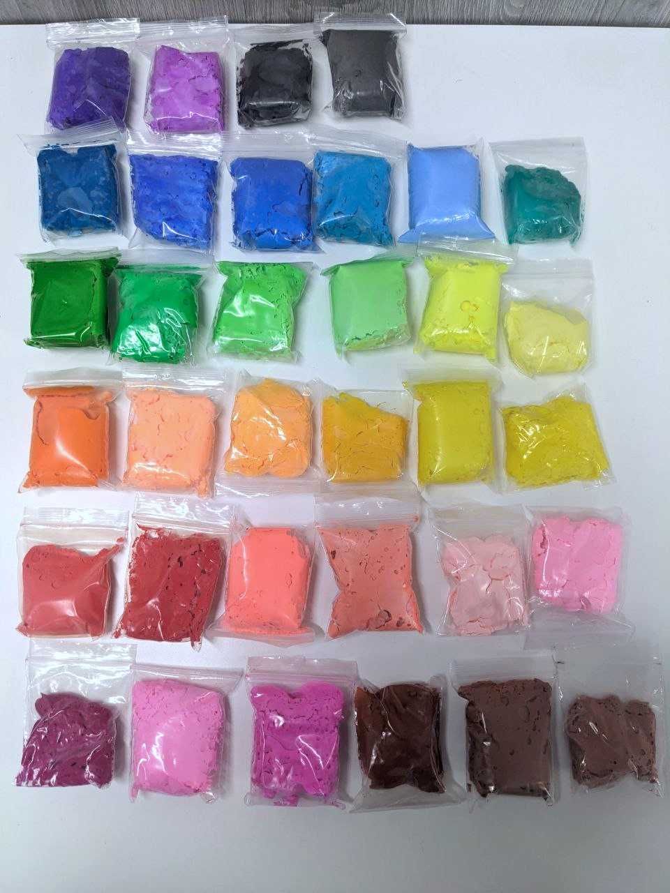 Набор деталей-прессов/формочек 28шт от Play Doh, пластилин 19 банок