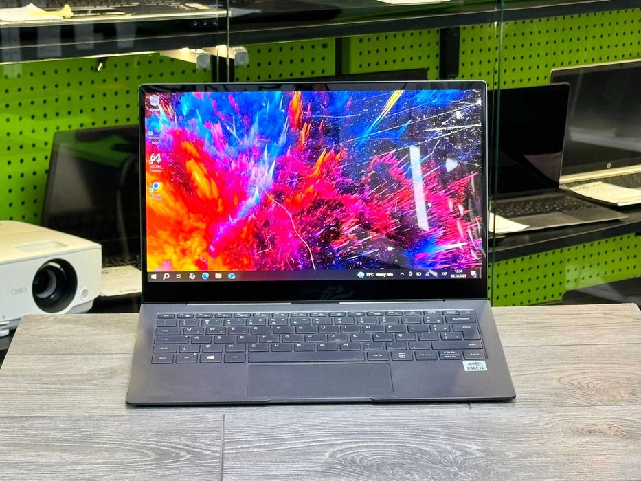 Вага всього 0,95кг!!! Металевий Samsung Galaxy NP767Xc / Core i5-L16G7