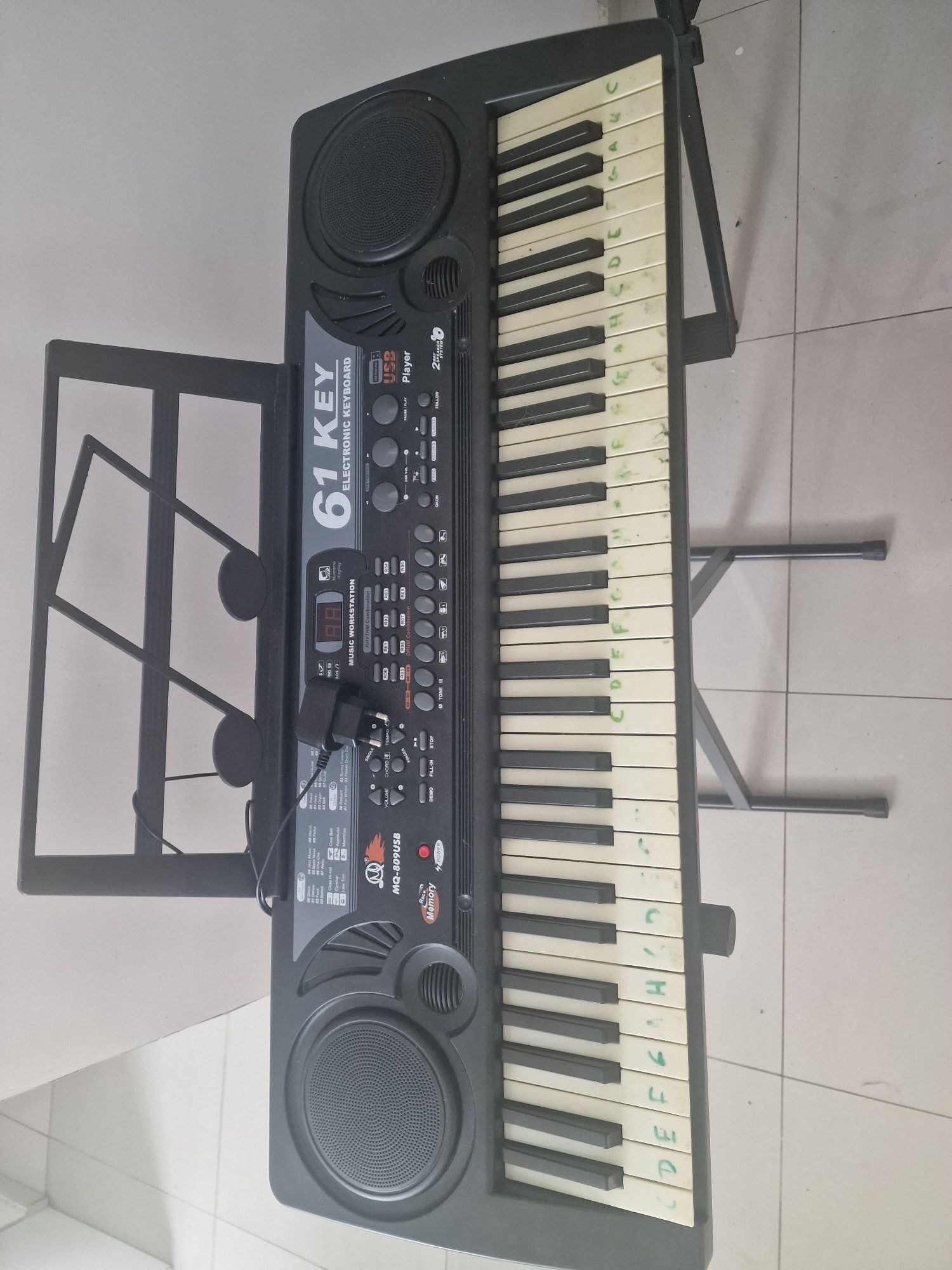 Keyboard Mq 809USB  61 key