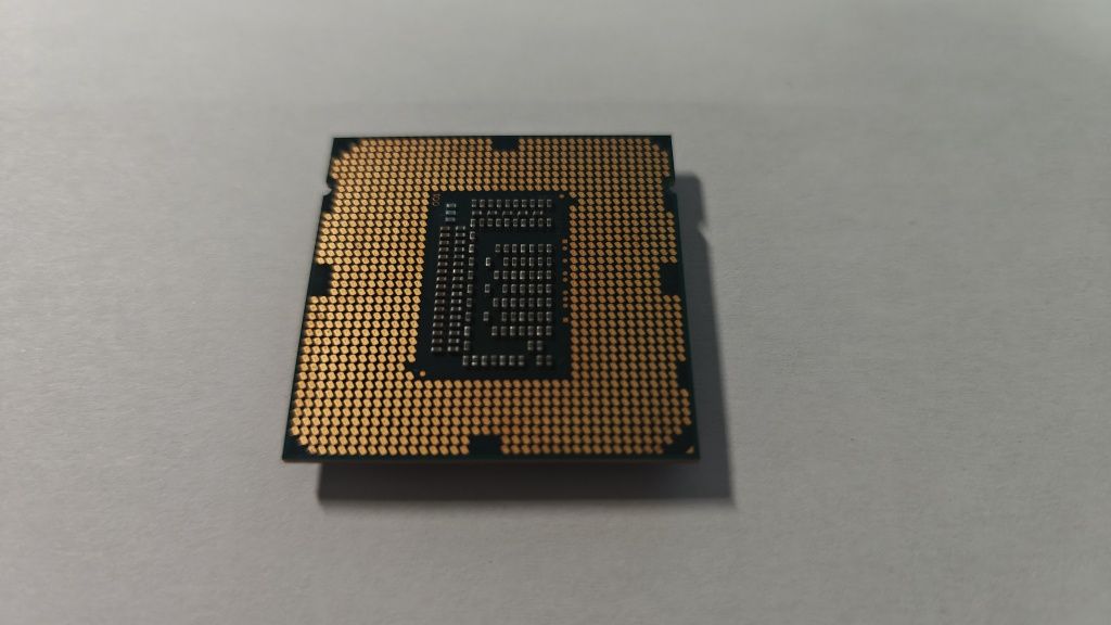 Процесор Intel Core i5-3570K + Кулер