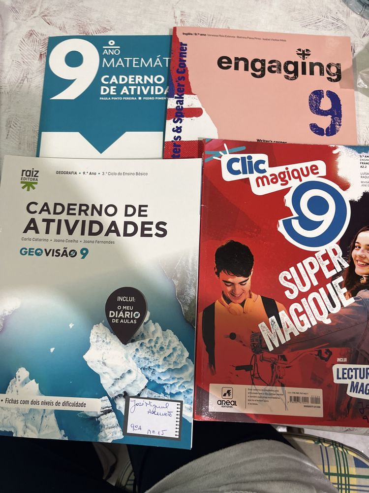 Livros de actividades 9ºano