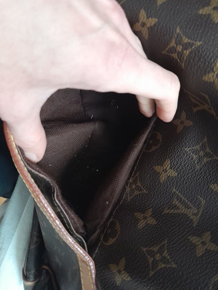 Torba na ramię Louis Vuitton skóra A4