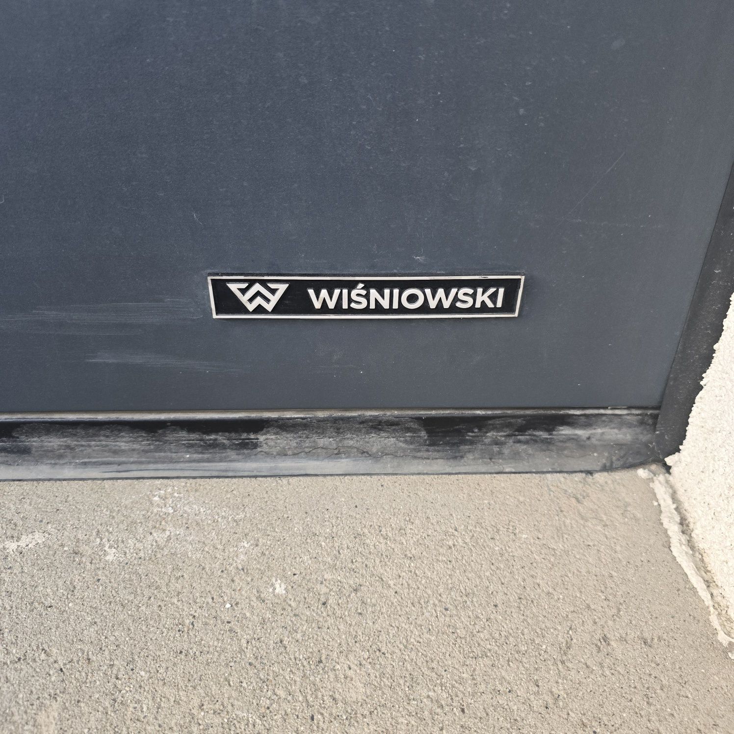 Brama segmentowa Wiśniowski