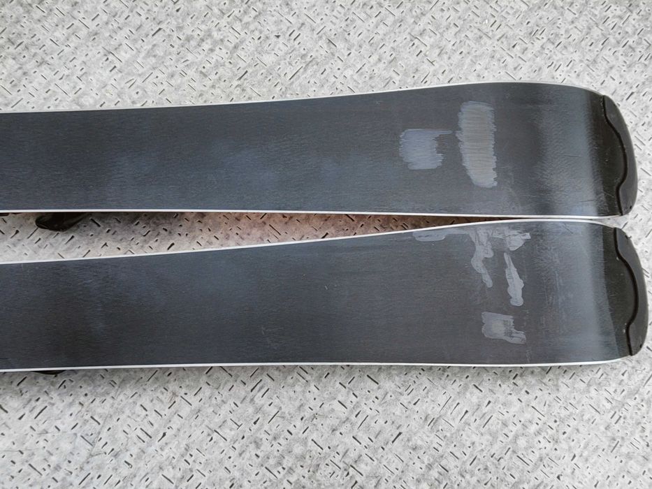 Topowy dziecięcy Rossignol HERO J  100 cm . Po serwisie. TANIO!