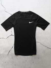 Nike Pro koszulka na trening L
