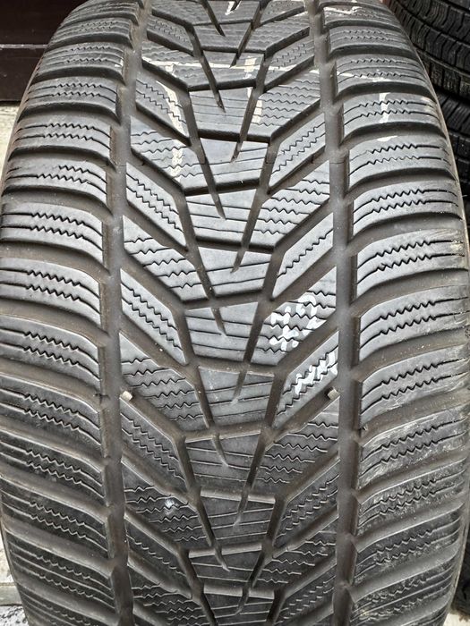 Шини HANKOOK 245/40 R18 97V, Winter i*cept evo3, зимова резина