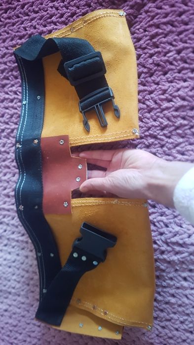 Шкіряний пояс для інструментів