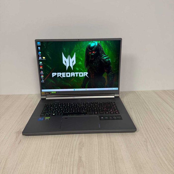 Acer Predator Triton  2K 240Hz i7-12700H 16GB SSD 1TB RTX 3070 Ti