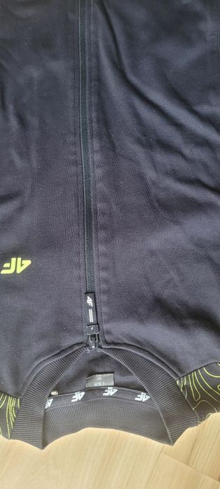 Bluza sweter 4F Reserved 158