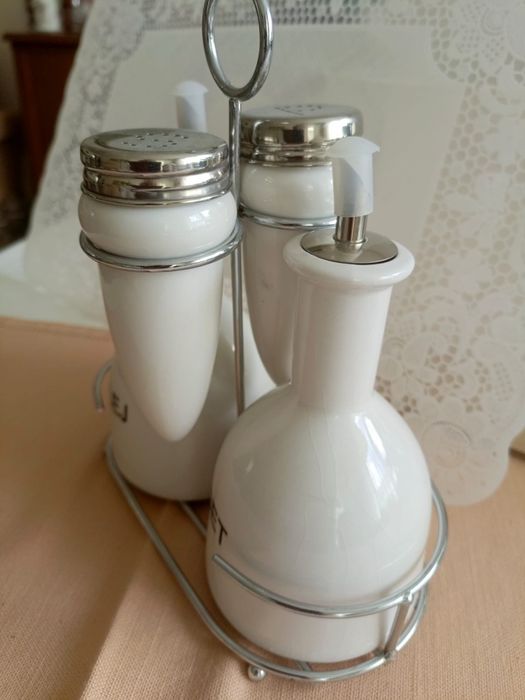 Ceramiczny zestaw do przypraw