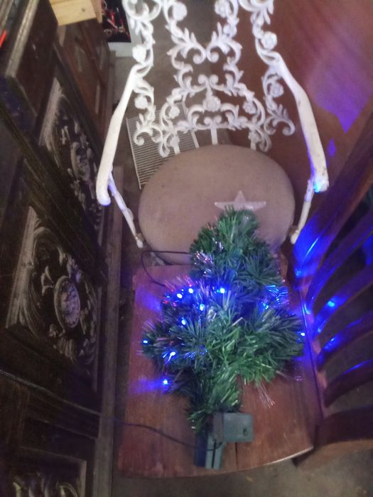 Árvore de Natal. Jogo luzes.