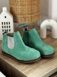 Шкіряні дитячі черевики челсі із зеленої замші Mini Boden Green Aqua
