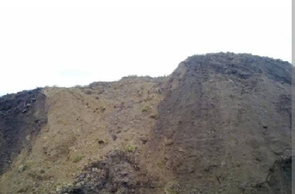 Czarnoziem przesiany, piasek, żwir, kruszywo