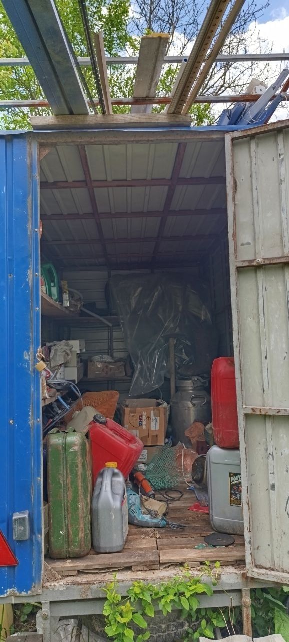 Прицеп грузовой, торговый. Причіп вантажний.