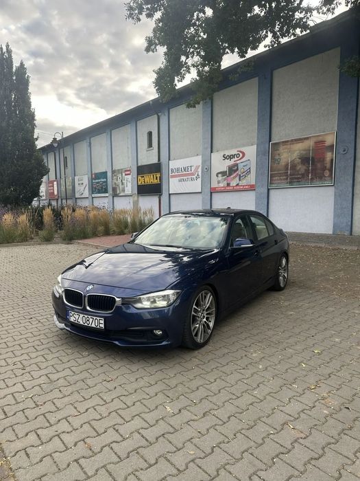 BMW Seria 3 BMW F30 320i RWD
