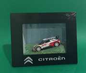3 Dioramas em madeira