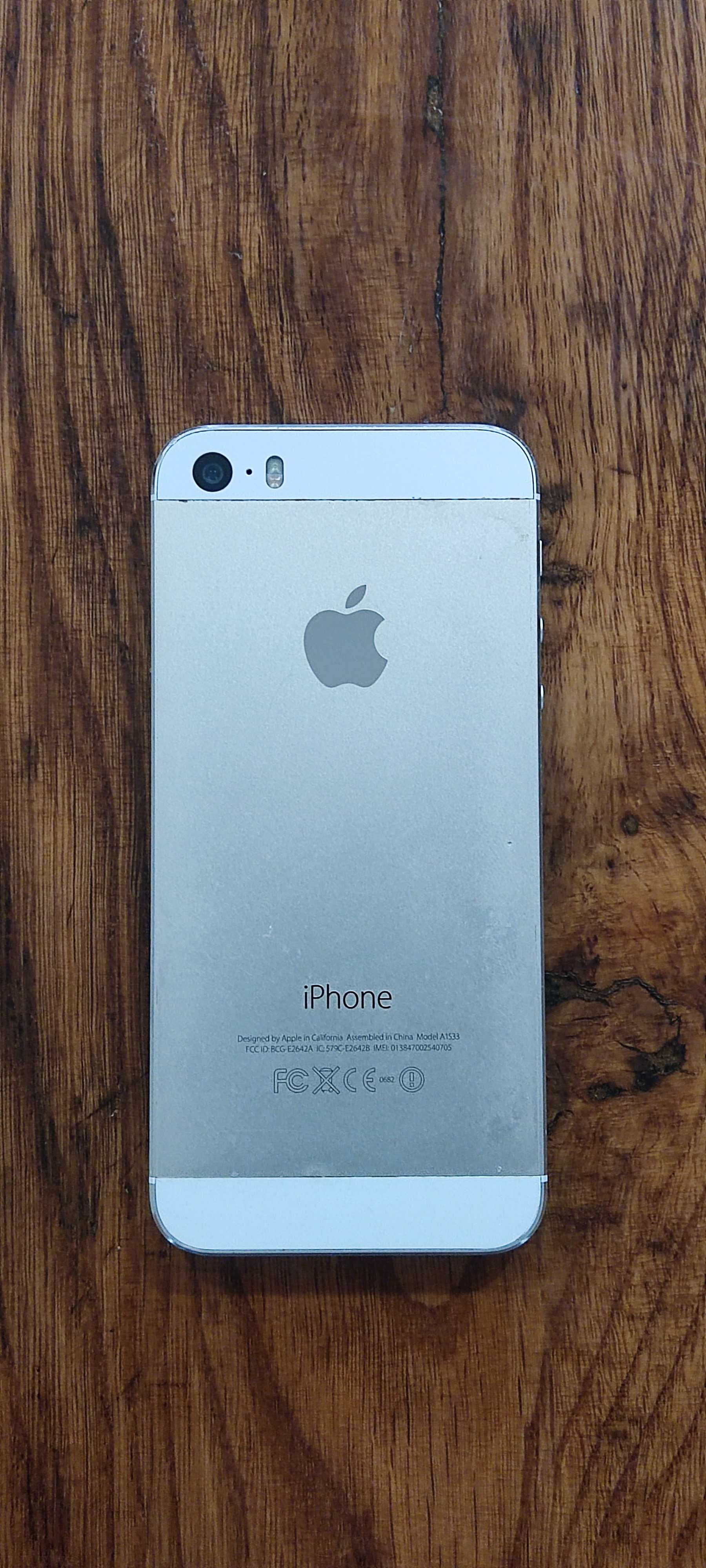 Смартфон iPhone 5s gold 16gb neverlock