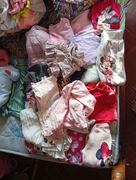 Vendo roupa de menina 2 anos