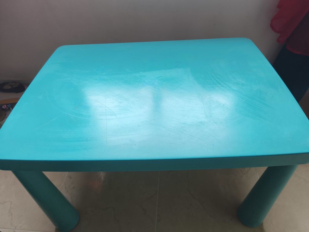 Mesa para crianças