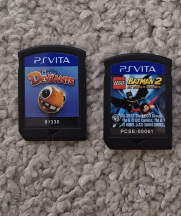 Dwie gry PSvita, lego batman oraz little deviants