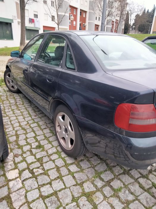 Vendo Audi A4 1.9 TDI