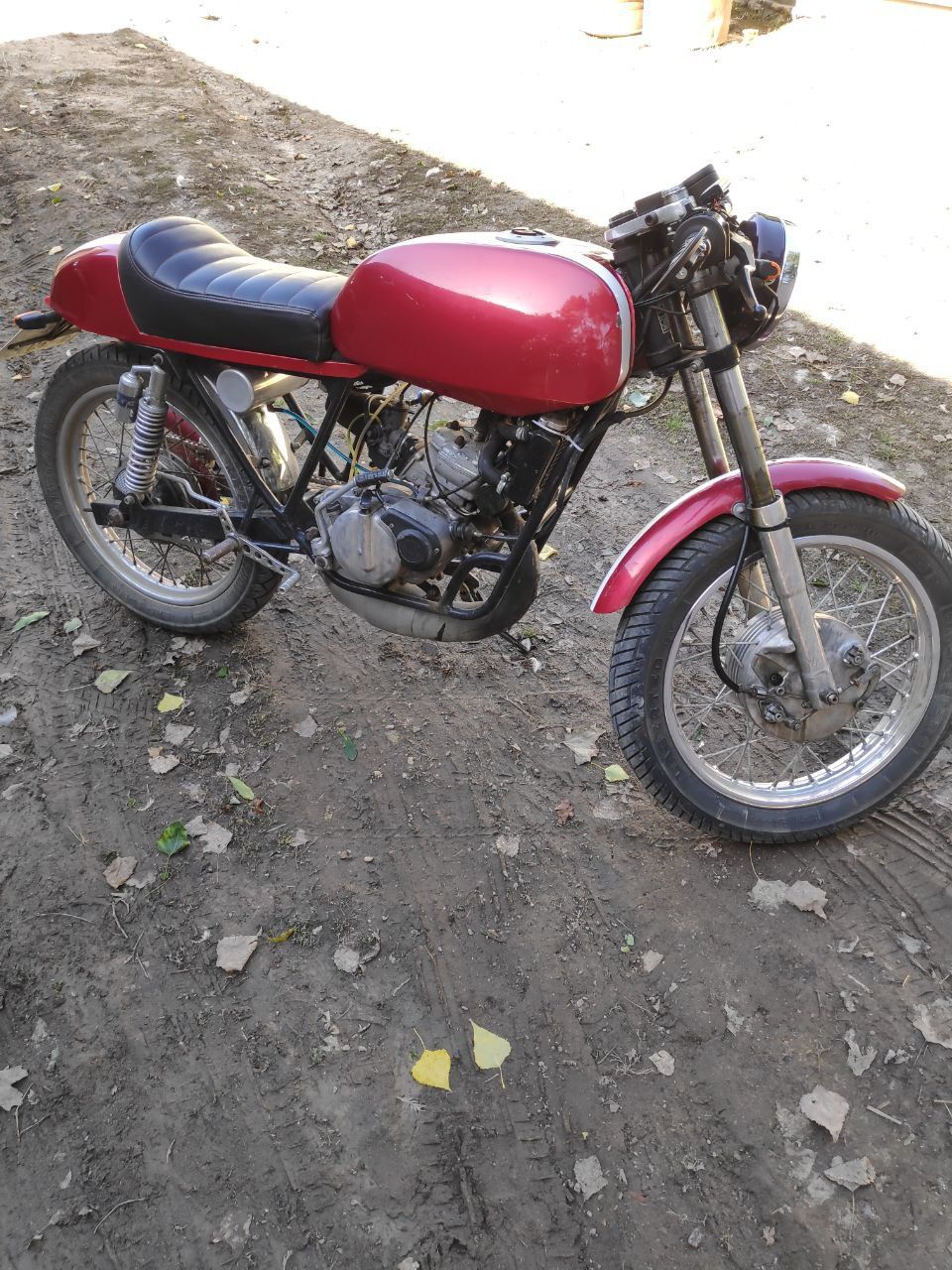Мотоцикл кастом з двигуном  Cagiva