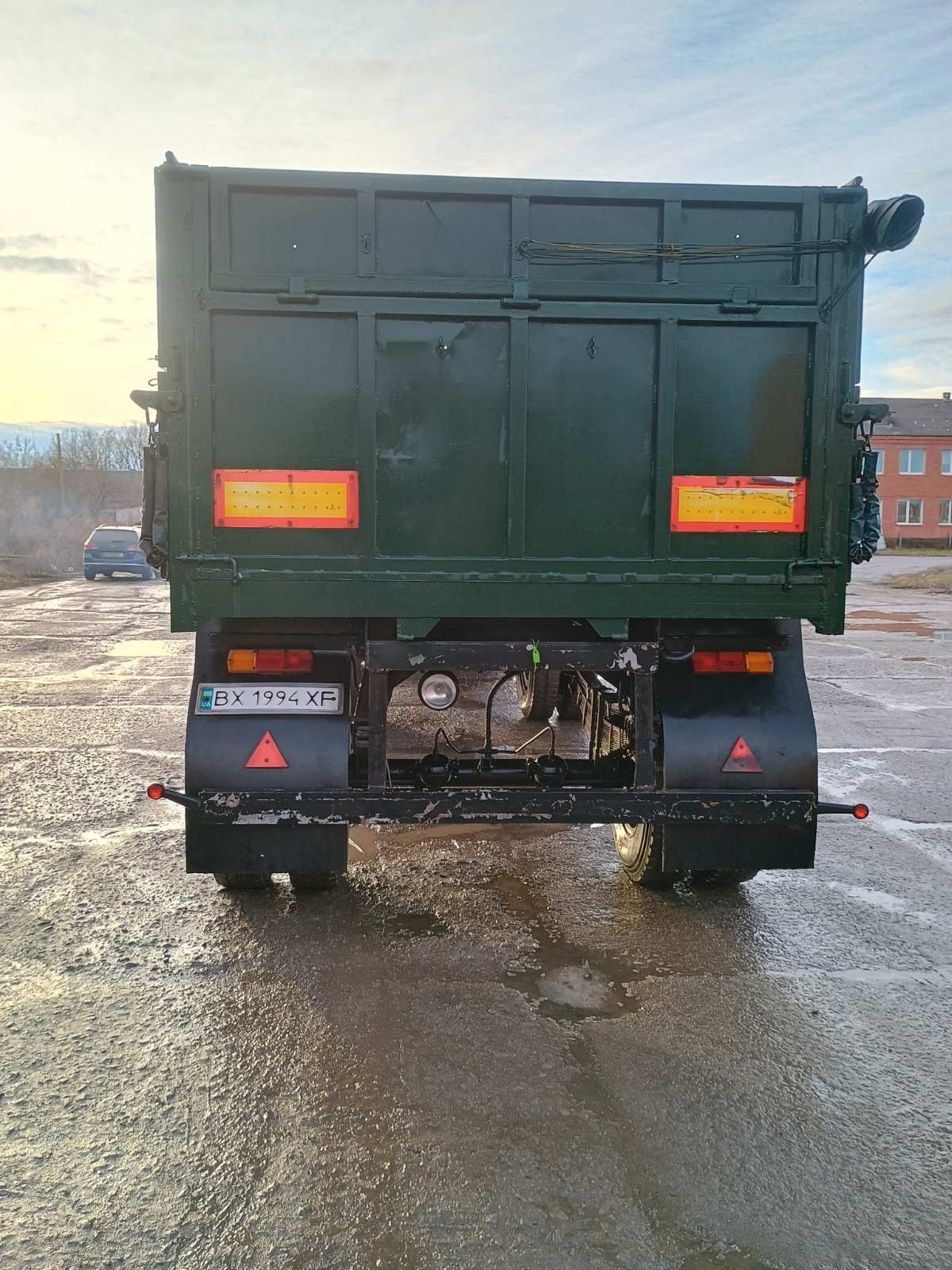 Продам причіп камаз 10 тоник самоскид гкб 8350