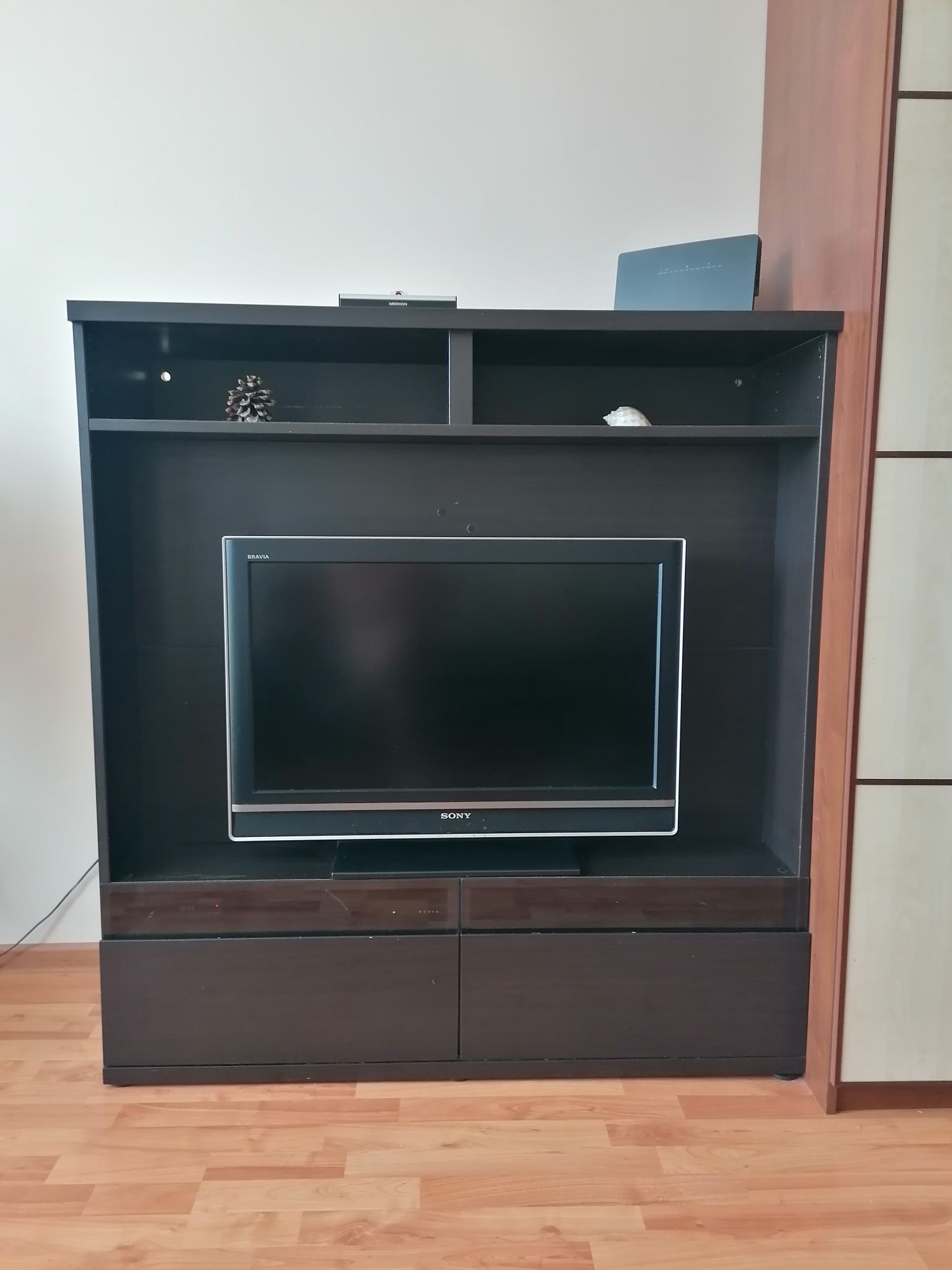 Szafka pod telewizor