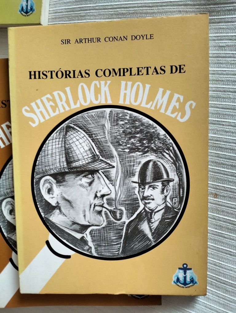 12 livros das histórias de Sherlock Holmes em excelente  estado