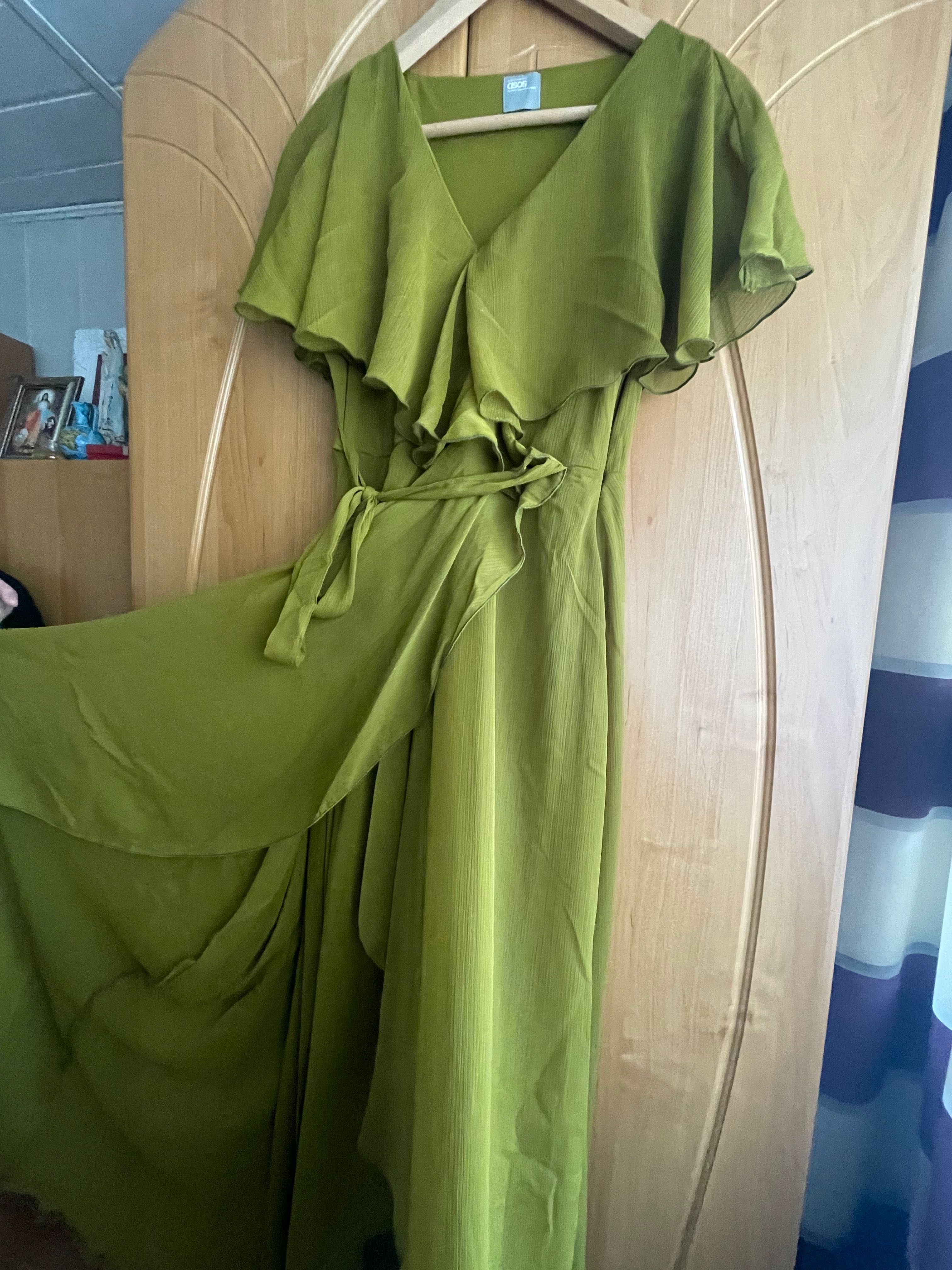 Zwiewna, romantyczna sukienka midi marki Asos rozmiar 38